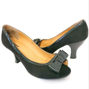 9WW Avenue Peep Toe Patent Leather & Velour‎ Velvet Heels Pumps Black